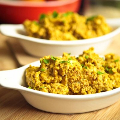 Vega-curry met spinazie en bloemkool